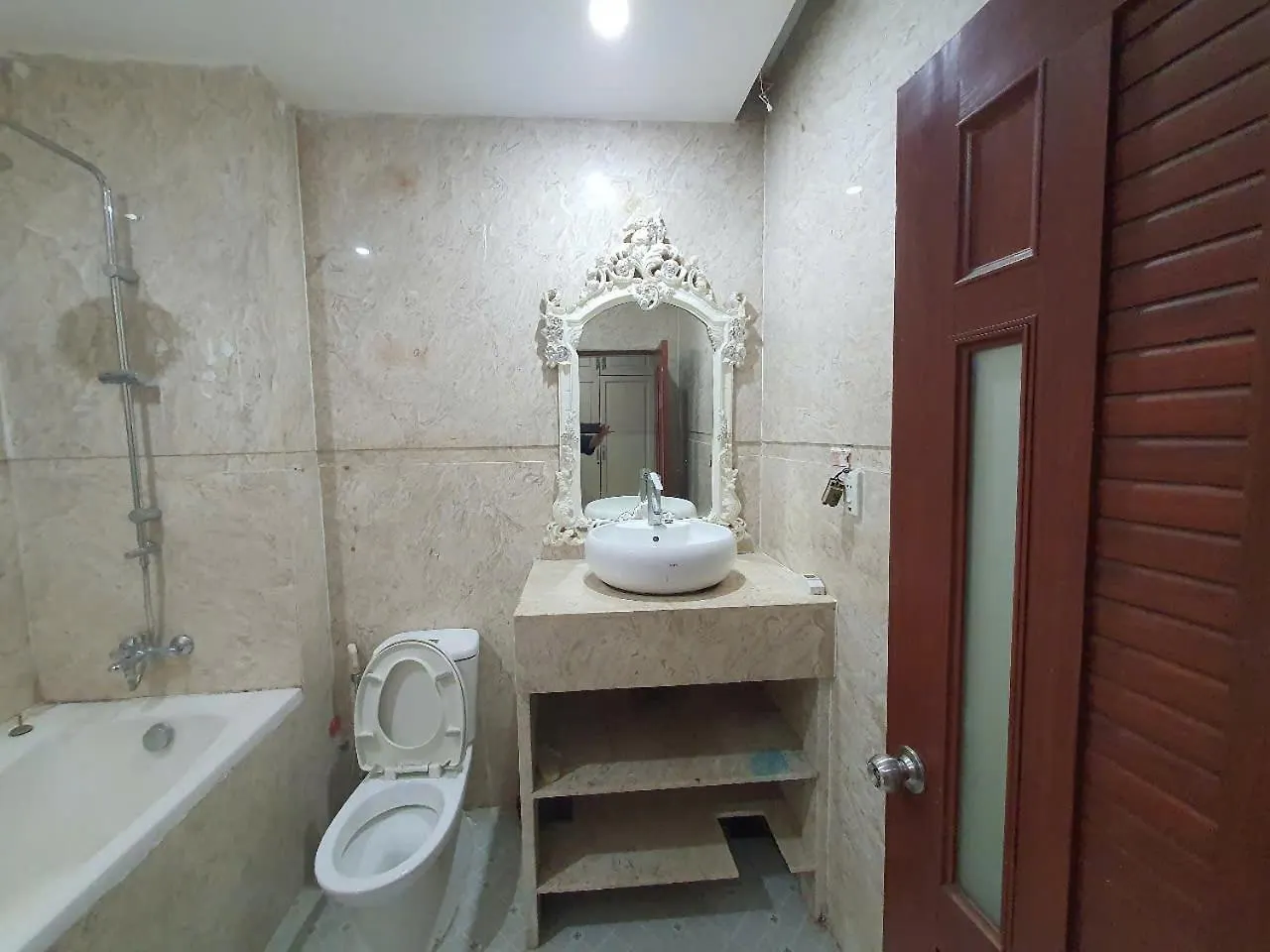 Sen Alley Dormitory & Restaurant Hostel Ho Chi Minh City