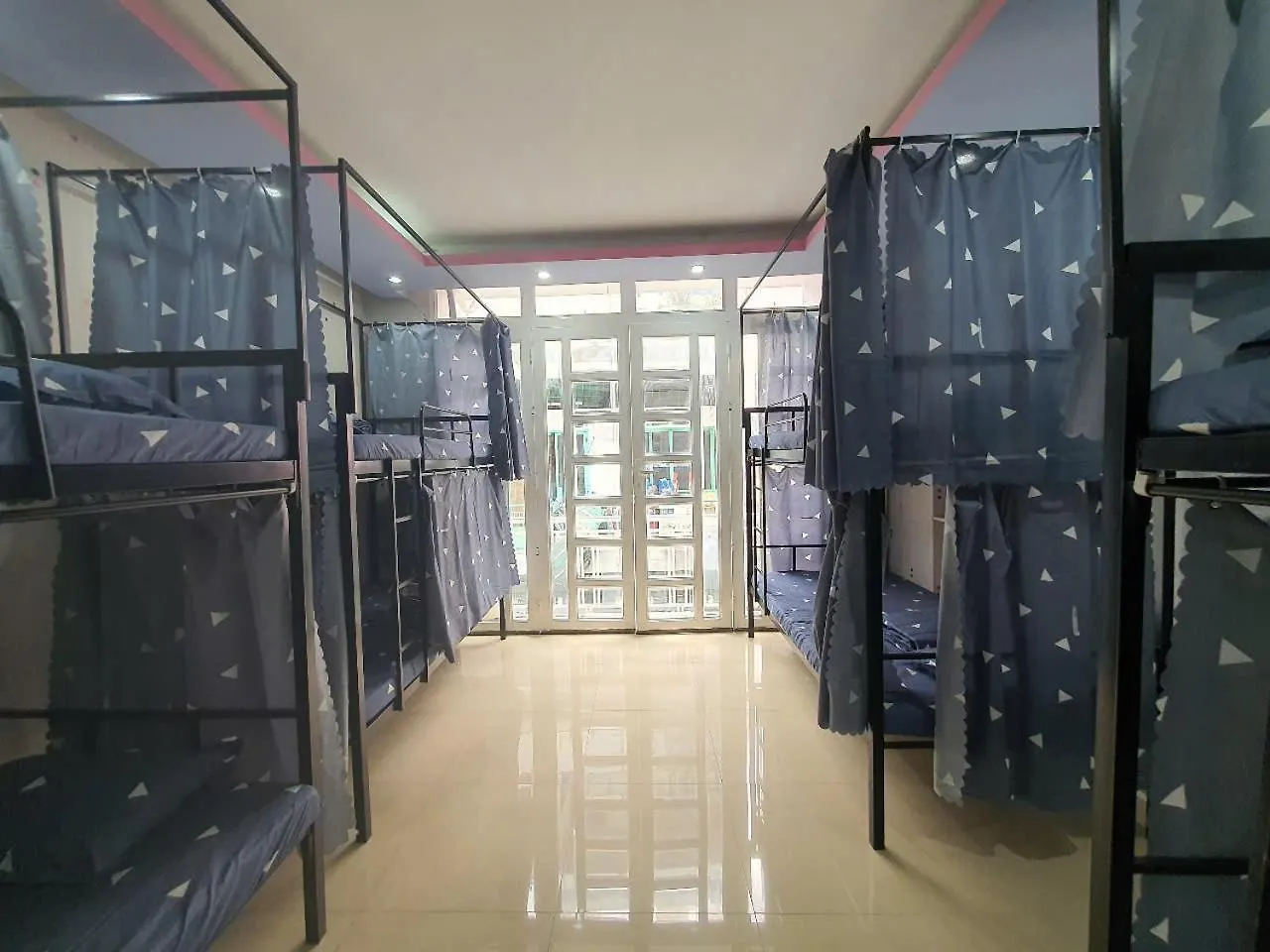 Sen Alley Dormitory & Restaurant Hostel Ho Chi Minh City